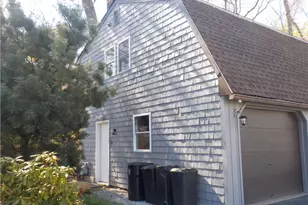 25 Cabot St, Lincoln, RI 02865 - Photo 2