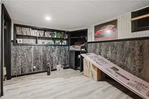 66 Edgehill Rd, Providence, RI 02906 - Photo 24