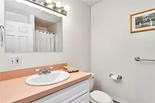 110 Houston Ave, Narragansett, RI 02882 - Photo 16