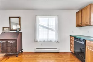 110 Houston Ave, Narragansett, RI 02882 - Photo 28