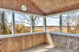 110 Houston Ave, Narragansett, RI 02882 - Photo 6