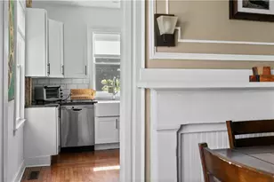 8 Johnson Ct, Newport, RI 02840 - Photo 18