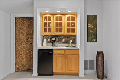 8 Johnson Court, Newport, RI 02840 - Photo 28