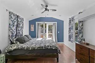 8 Johnson Ct, Newport, RI 02840 - Photo 32