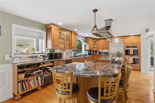 17 Morpheus Dr, Cumberland, RI 02864 - Photo 8