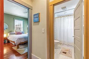 35 Exeter St, Providence, RI 02906 - Photo 16