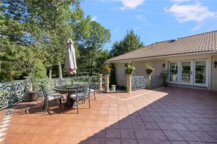 22 Brook View Dr, Scituate, RI 02831 - Photo 36