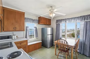 680 Veterans Memorial Pkwy, East Providence, RI 02914 - Photo 24
