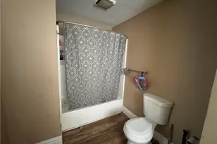 261 Admiral St, Providence, RI 02908 - Photo 8