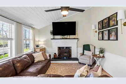 410 Field Hill Road, Scituate, RI 02815 - Photo 8