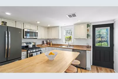 410 Field Hill Road, Scituate, RI 02815 - Photo 16
