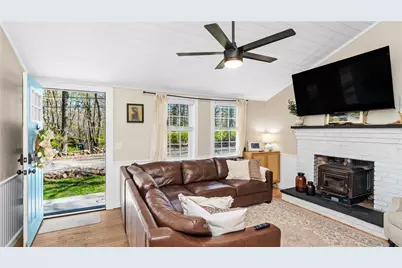 410 Field Hill Road, Scituate, RI 02815 - Photo 6