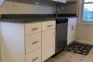 12 Third School St, Bristol, RI 02809 - Photo 6