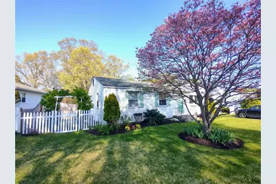 26 Potomac Road, Warwick, RI 02888 - Photo 2