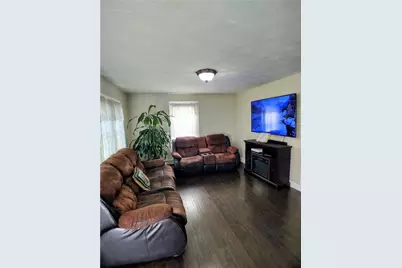 21 Urban Avenue, Pawtucket, RI 02860 - Photo 10