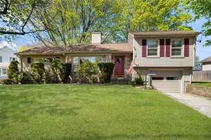 65 Randall St, Cranston, RI 02920 - Photo 2
