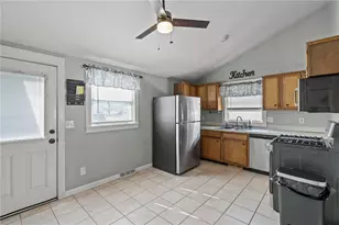 49 Martha Rd, East Providence, RI 02916 - Photo 8
