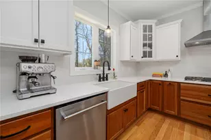 25 Kristin Dr, Cranston, RI 02921 - Photo 16