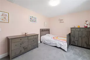 25 Kristin Dr, Cranston, RI 02921 - Photo 42