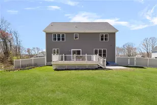 25 Kristin Dr, Cranston, RI 02921 - Photo 4