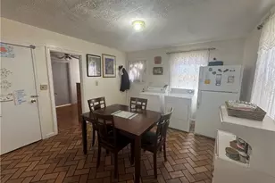 215 Roosevelt St, Providence, RI 02909 - Photo 8