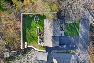 136 Bishop Hill Rd, Johnston, RI 02919 - Photo 8