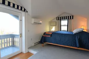 35 Chastellux Ave, Newport, RI 02840 - Photo 16