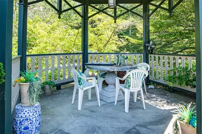 35 Chastellux Avenue #J, Newport, RI 02840 - Photo 22