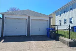 53 Calder St, Pawtucket, RI 02861 - Photo 16