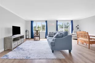 40 Waterview Dr, Smithfield, RI 02917 - Photo 16