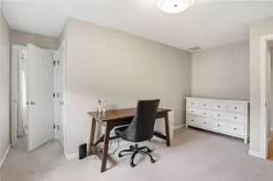 355 Larchwood Dr, Warwick, RI 02886 - Photo 38