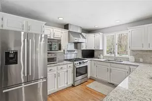 355 Larchwood Dr, Warwick, RI 02886 - Photo 10