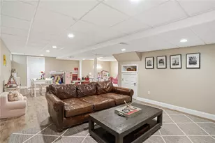 355 Larchwood Dr, Warwick, RI 02886 - Photo 42