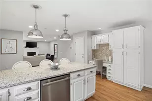 355 Larchwood Dr, Warwick, RI 02886 - Photo 8