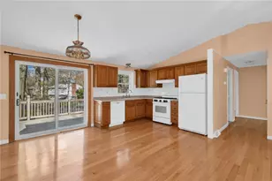 175 Monroe St, Warwick, RI 02888 - Photo 22