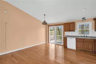 175 Monroe St, Warwick, RI 02888 - Photo 16