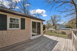 175 Monroe St, Warwick, RI 02888 - Photo 4