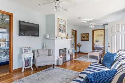10 Parkman Avenue, Narragansett, RI 02882 - Photo 8
