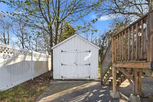 25 Pine Swamp Rd, Cumberland, RI 02864 - Photo 34