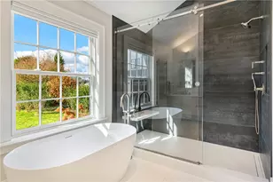 424 3rd Beach Rd, Middletown, RI 02842 - Photo 28