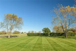 424 3rd Beach Rd, Middletown, RI 02842 - Photo 46