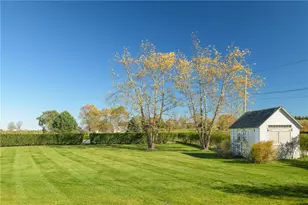 424 3rd Beach Rd, Middletown, RI 02842 - Photo 48