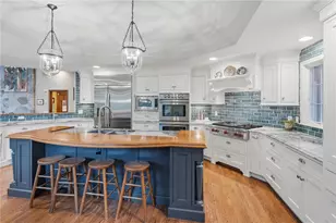230 Briarbrook Dr, North Kingstown, RI 02852 - Photo 6