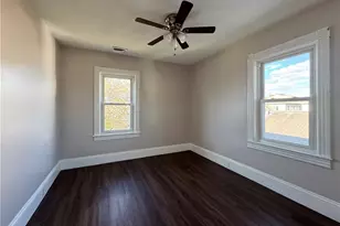 142 Carter Ave, Pawtucket, RI 02861 - Photo 18