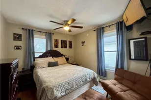 142 Carter Ave, Pawtucket, RI 02861 - Photo 10