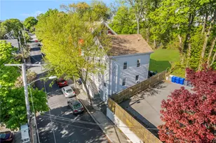 89 Knowles St, Providence, RI 02906 - Photo 4
