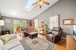25 King Philip Ave, Barrington, RI 02806 - Photo 8