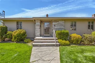 66 W River Pkwy, North Providence, RI 02904 - Photo 2