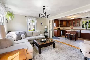 43 Academy Ave, Bristol, RI 02809 - Photo 14