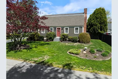 43 Academy Avenue, Bristol, RI 02809 - Photo 1